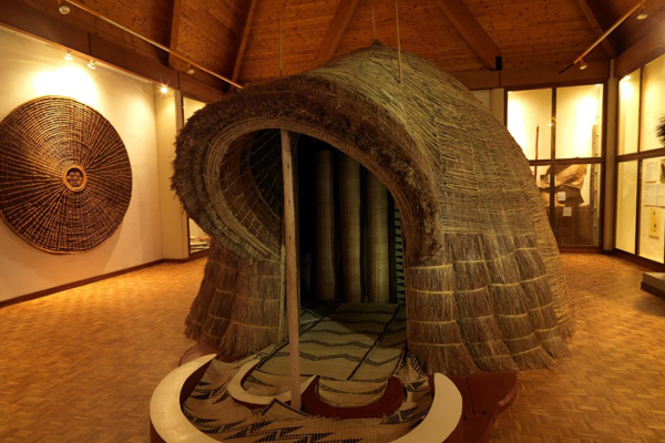 King's Traditional Hut 
